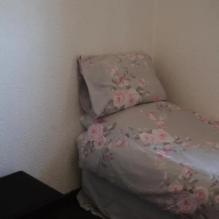 Mays' House Availles-Limouzine