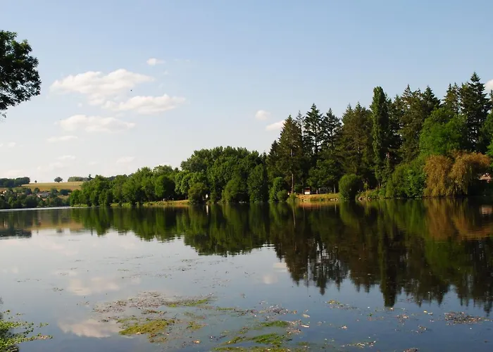 Mays' House * Availles-Limouzine