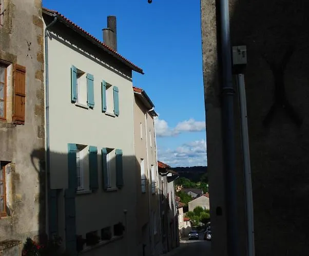 Сasa de vacaciones Mays' House Availles-Limouzine