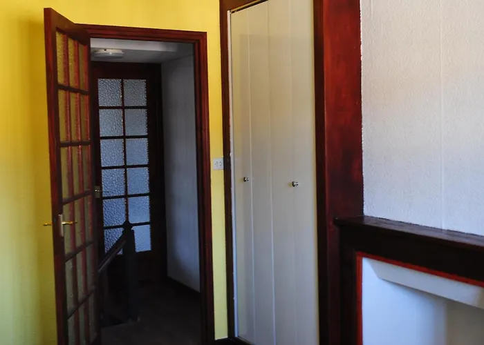 Mays' House Availles-Limouzine